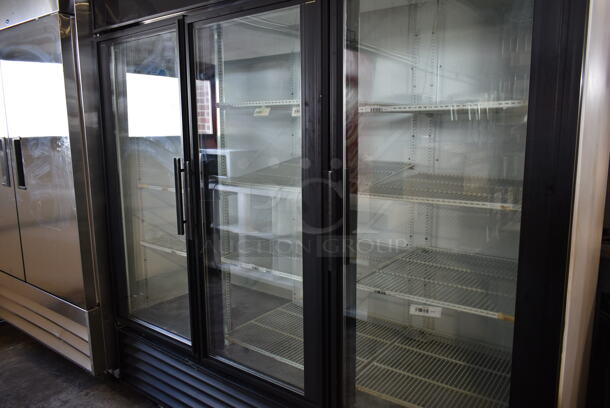 2012 True GDM-72 ENERGY STAR Metal Commercial 3 Door Reach In Cooler Merchandiser w/ Poly Coated Racks. 115 Volts, 1 Phase. Tested and Working! - Image 4 of 9