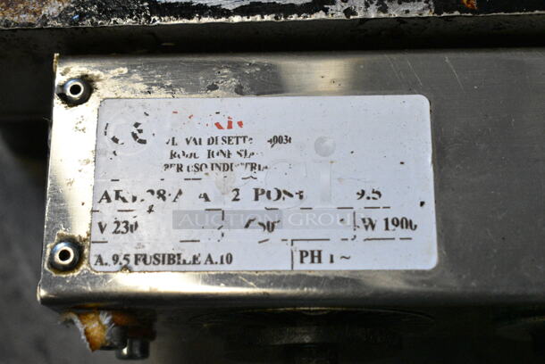 Torri Stainless Steel Commercial Countertop 12 Section Press. 230 Volts, 1 Phase.  - Image 5 of 5