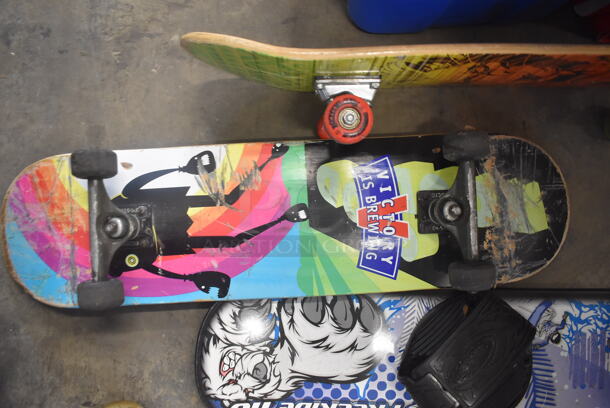 4 Various Outdoor Extreme Sports Items Including 2 Skateboards, Snowboard and Razor Scooter. 1 Skateboard Has Destructo Trucks and Spitfire Wheels - Image 4 of 6