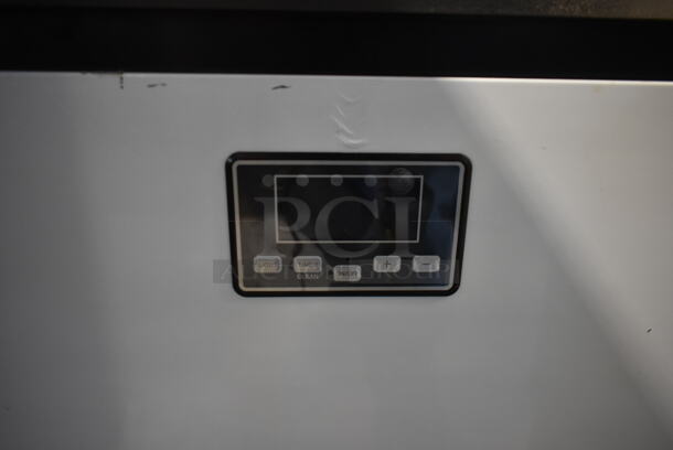 BRAND NEW SCRATCH AND DENT! Aglucky HZB-45 Stainless Steel Commercial Self Contained Ice Machine. 115 Volts, 1 Phase.  - Image 4 of 8