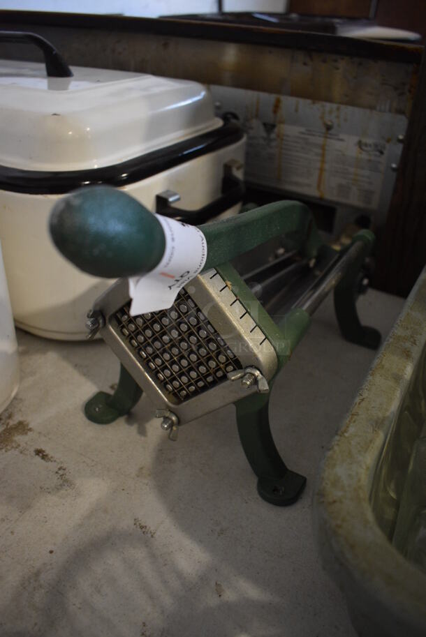 Metal Vegetable Cutter. 8x20x11 - Image 2 of 3