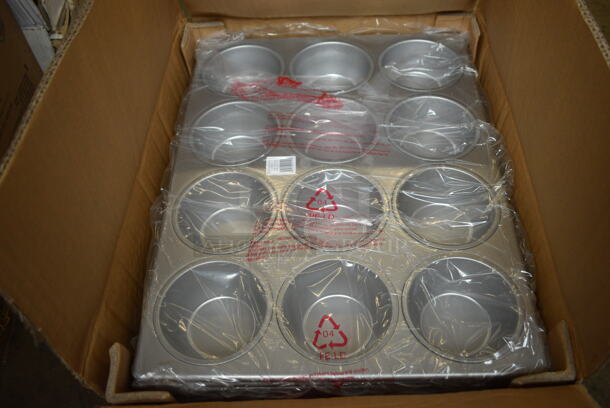 30 BRAND NEW IN BOX! Focus Metal 12 Cup Muffin Baking Pans. 13.5x18x2. 30 Times Your Bid!