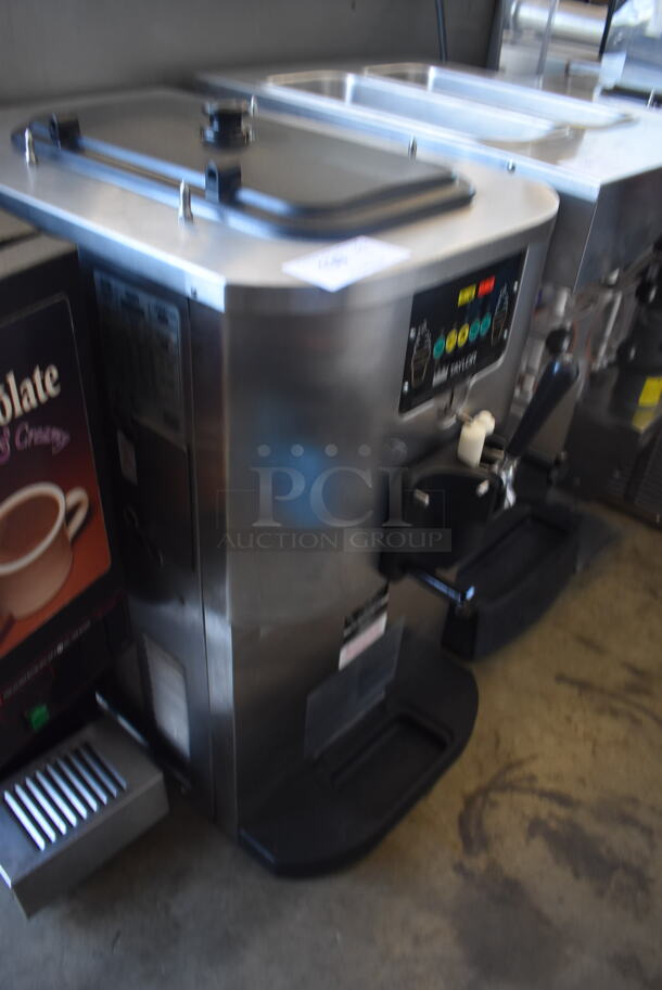 Taylor C706-27 Countertop Air Cooled Single Flavor Ice Cream Yogurt Machine. 208-230 Volts 1 Phase - Image 2 of 9