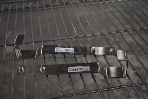 Box of 2 BRAND NEW! Winco SPR-1 Stainless Steel Speed Rail Hangers - Image 3 of 5