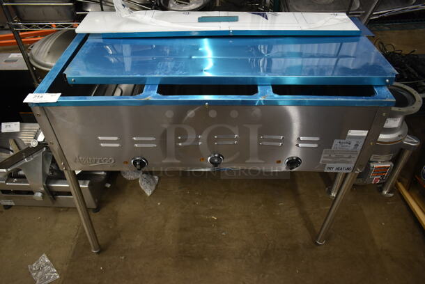 BRAND NEW SCRATCH AND DENT! 2023 Avantco 177STE3S Stainless Steel Commercial Electric Powered 3 Bay Steam Table w/ Under Shelf. 120 Volts, 1 Phase. Tested and Working! - Image 2 of 5