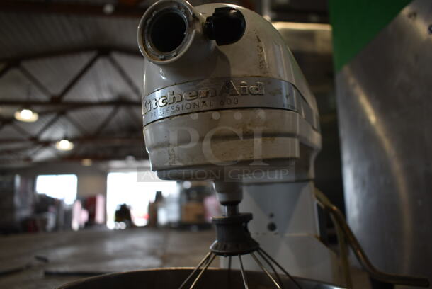 KitchenAid Metal Countertop Planetary Dough Mixer w/ Metal Mixing Bowl, 3 Dough Hooks and Paddle Attachment. Tested and Working! - Image 6 of 6