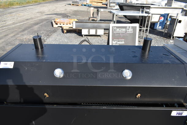 LIKE NEW! Backyard Pro Metal Commercial Outdoor Grill. Comes w/ 4 Commercial Casters.  - Image 3 of 5
