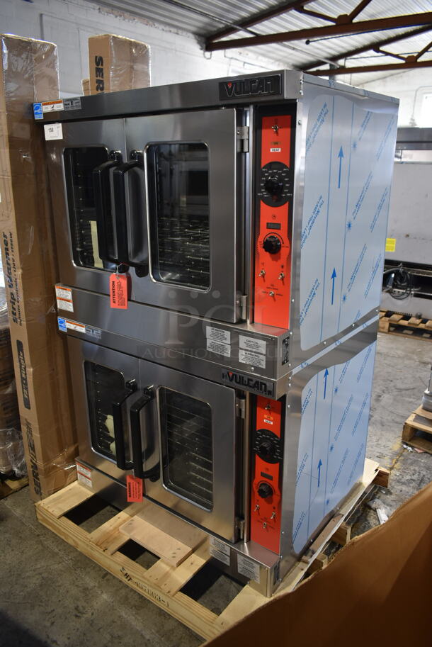 2 BRAND NEW SCRATCH AND DENT! Vulcan VC5ED ENERGY STAR Stainless Steel Commercial Electric Powered Full Size Convection Oven w/ View Through Doors, Metal Oven Racks and Thermostatic Controls. 208 Volts, 1/3 Phase. 2 Times Your Bid! - Image 2 of 11