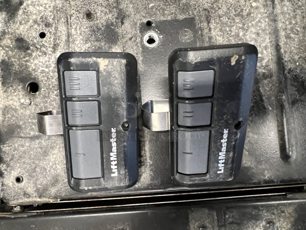 3 LiftMaster Formula I Professional Chamberlain Garage Door Openers w/ 2 Chamberlain 893MAX Remote Control Garage Transmitters. 13.5x10x7. 3 Times Your Bid! - Image 7 of 10