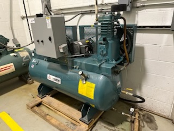 Curtis CVID9BA983S Metal Commercial Floor Style Horizontal Tank Air Compressor. BUYER MUST REMOVE. - Image 3 of 12