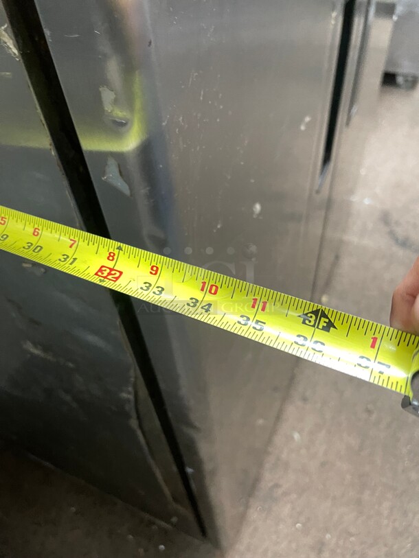 Working! Supera (R2R-1) - 52 inch Solid Door Reach-In Commercial Refrigerator 115 Volt NSF Tested and Working! - Image 6 of 7