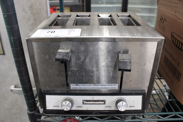 Toastmaster Model BTW24 Stainless Steel commercial Countertop 4 Slot Toaster. 208/240 Volts, 1 Phase. 11x12x9