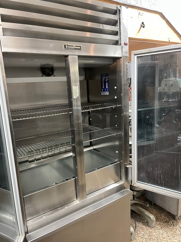 Traulsen Commercial Refrigerator and Freezer Combo NSF 115 Volt on Casters - Image 4 of 7