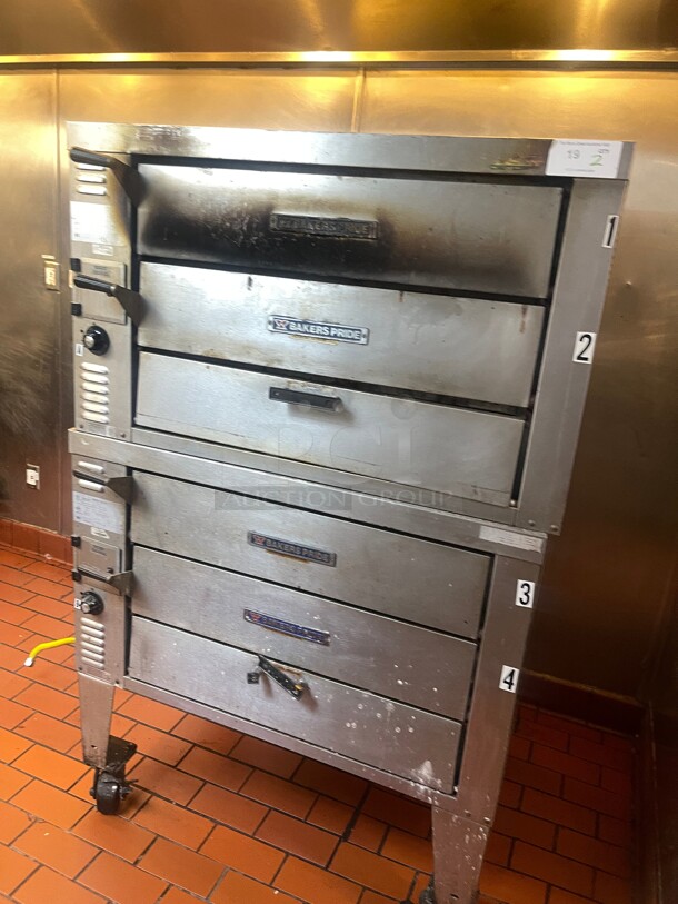 Working! Bakers Pride GP-62 Countertop Pizza Oven - Double Deck, Clean Stones Commercial Natural Gas NSF Tested and Working! - Image 2 of 9
