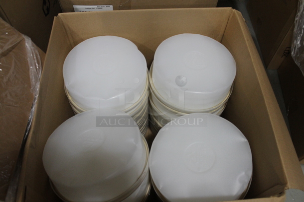 ALL ONE MONEY! Lot of Boxes of BRAND NEW Poly Bottles and Paramount Cylinder Quart Containers. BUYER MUST REMOVE. - Image 3 of 10