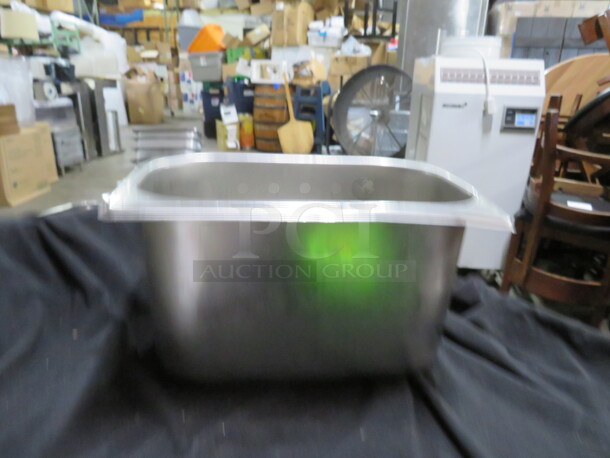 1/4 Size 6 Inch Deep Hotel Pan. 5XBID.