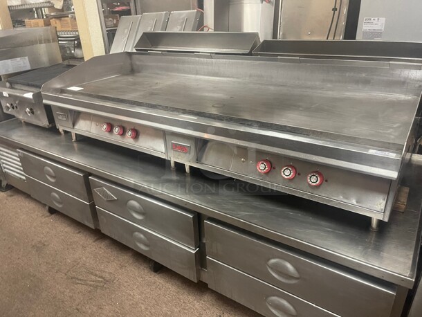 Fully Refurbished! Lang Star Commercial Flat Griddle Grill Eclectic 220 Volt 3Phase Tested and Working!  - Image 3 of 6