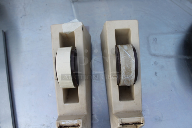 ALL ONE MONEY! Lot of 2 Tape Dispensers. - Image 3 of 3