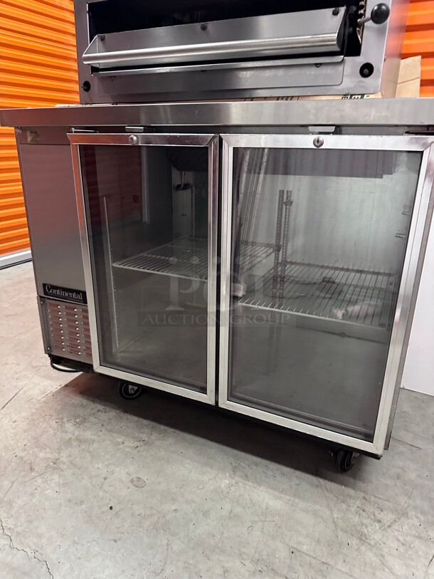 Working! Continental BBC50-SS-GD 50 inch Bar Refrigerator - (2) Swinging Glass Doors, Black, 115v NSF Tested and Working! - Image 10 of 12