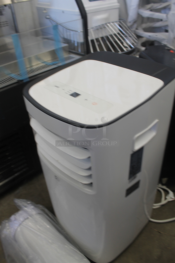 BRAND NEW SCRATCH AND DENT! Perfect Aire PORT8000A  8,000 BTU Portable Air Conditioner. 115 Volts, 1 Phase. Tested and Working! - Image 3 of 7