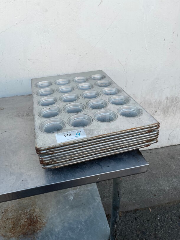 Nice! Commercial Aluminum Baking Sheets Great for Muffins or cup cakes NSF  - Image 4 of 7
