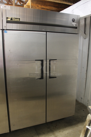 2014 True TG2R-2S ENERGY STAR Stainless Steel Commercial 2 Door Reach In Cooler w/ Poly Coated Racks on Commercial Casters. 115 Volts, 1 Phase. Tested and Working!