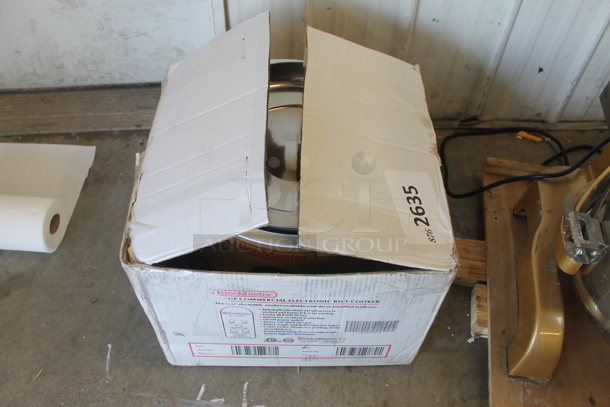 LIKE NEW! Ricemaster Town 57138 74 Cup (37 Cup Raw) Electric Rice Cooker / Warmer. 230 Volts, 1 Phase. Unit Has Only Been Used a Few Times! Tested and Working! - Image 7 of 7