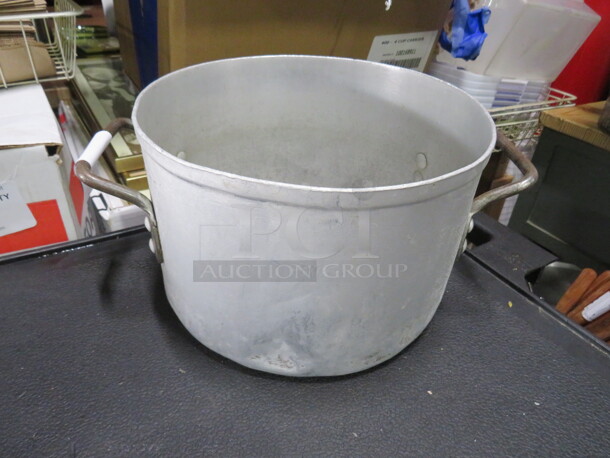 One Aluminum Stock Pot. 10X7