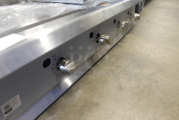 BRAND NEW SCRATCH AND DENT! Cooking Performance Group CPG 351GTCPG48NL Stainless Steel Commercial Countertop Natural Gas Powered Flat Top Griddle. 120,000 BTU. - Image 4 of 5