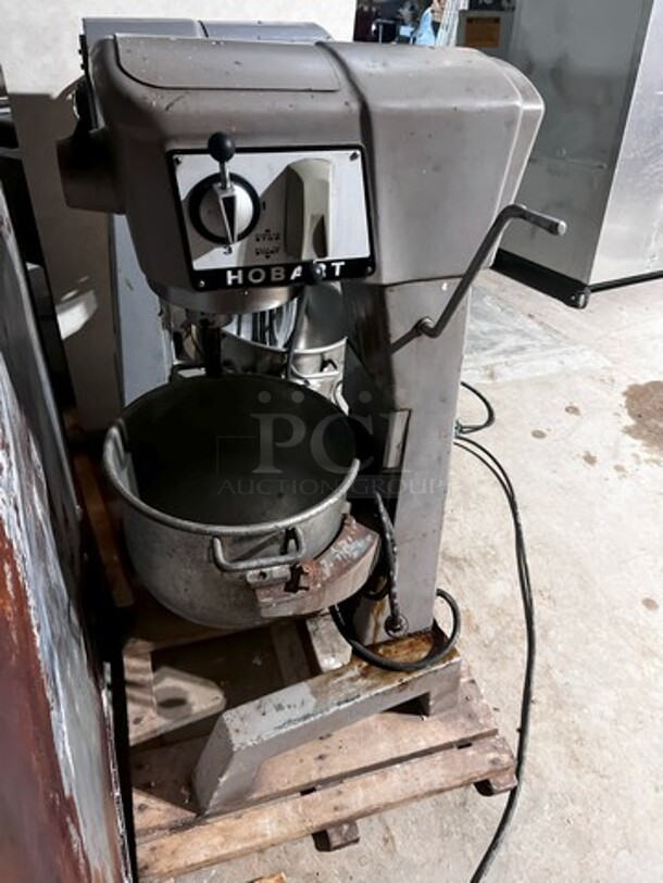 Hobart Mixer. 
Model 11-DT5-070 - Image 2 of 4