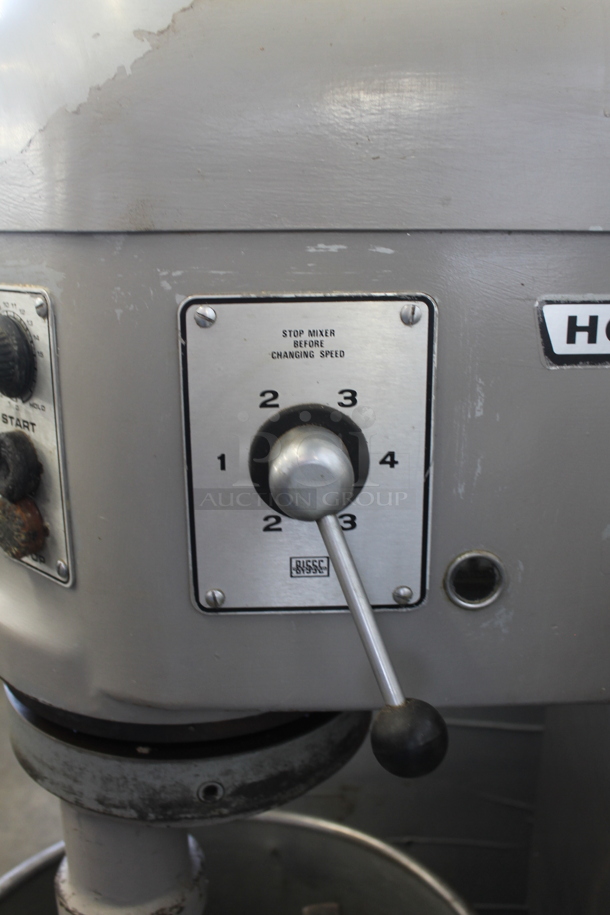 Hobart L 800 Metal Commercial Floor Style 80 Quart Planetary Dough Mixer w/ Stainless Steel Mixing Bowl, Bowl Dolly, Whisk and Paddle Attachment. 200 Volts, 3 Phase. - Image 4 of 11