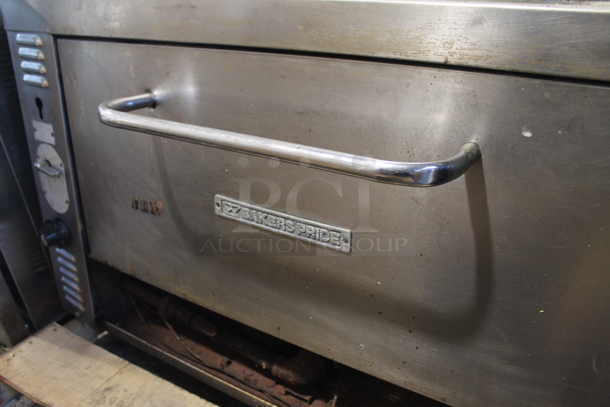 Bakers Pride Stainless Steel Commercial Natural Gas Powered Single Deck Pizza Oven w/ Cooking Stones. - Image 2 of 10