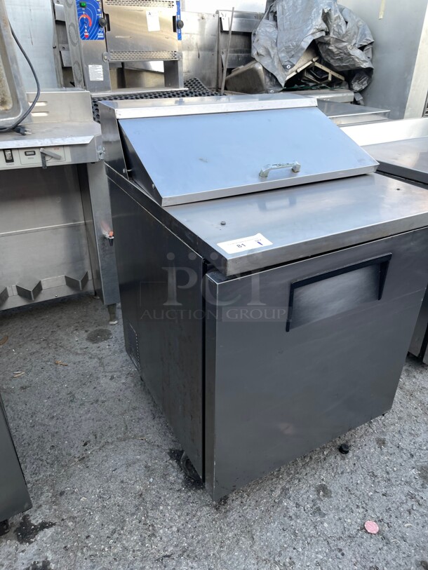 Nice! True TSSU-27 Refrigerated Prep Table NSF 115 Volt Tested and Working! - Image 4 of 8