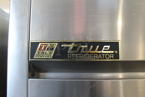 2012 True TG2R-2S ENERGY STAR Stainless Steel Commercial 2 Door Reach In Cooler w/ Poly Coated Racks on Commercial Casters. 115 Volts, 1 Phase. Tested and Working! - Image 3 of 7