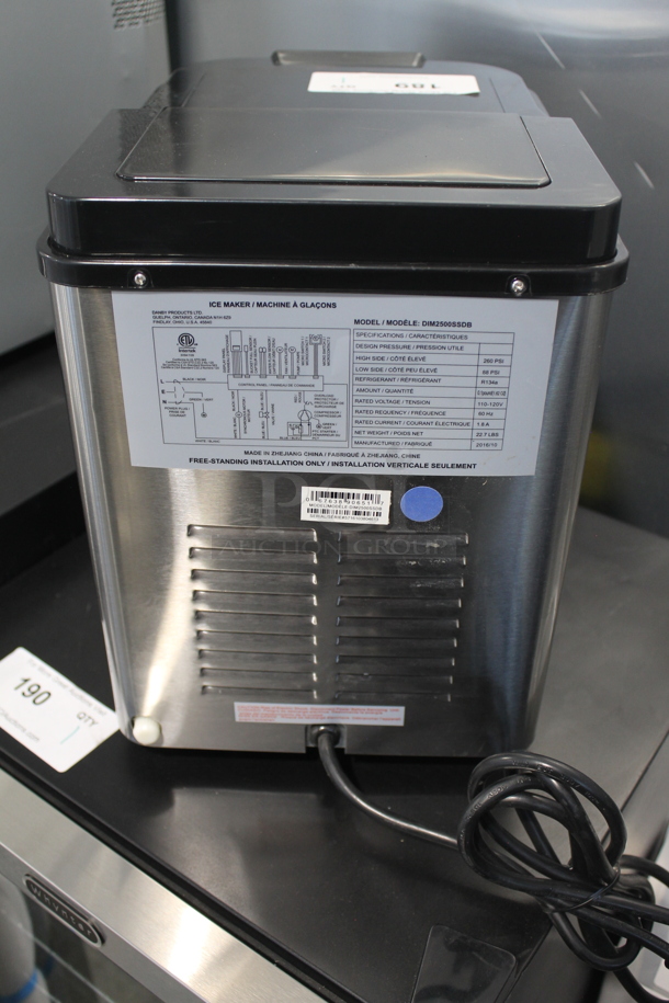 BRAND NEW SCRATCH AND DENT! Danby DIM2500SSDB Stainless Steel Commercial Countertop 25 Pound Ice Machine. 115 Volts, 1 Phase. Tested and Working! - Image 7 of 9