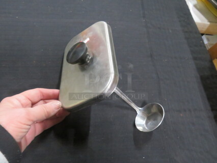 Stainless Steel Server Lid With Built In Spoon For Serving Toppings. #82595. 3XBID. 