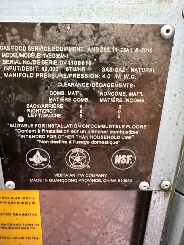 Late Model! Vulcan 1VEG35M Gas Commercial Fryer - (1) 40 lb Vat, Floor Model, Natural Gas NSF Tested and Working! - Image 6 of 8