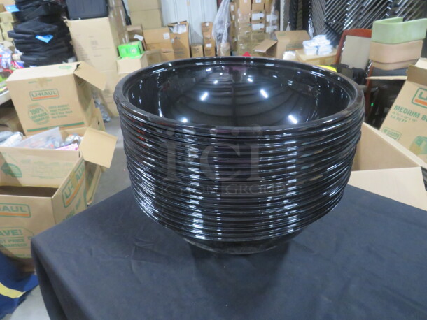 One Lot Of 16 NEW 320oz Bowls. - Image 2 of 2