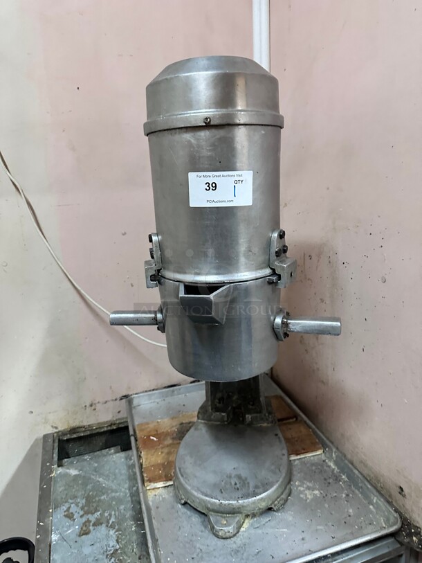 Working! Dalati Commercial Food Processor Heavy Duty Hummus Processing Machine 220 Volt 1 Phase Tested and Working! - Image 2 of 6