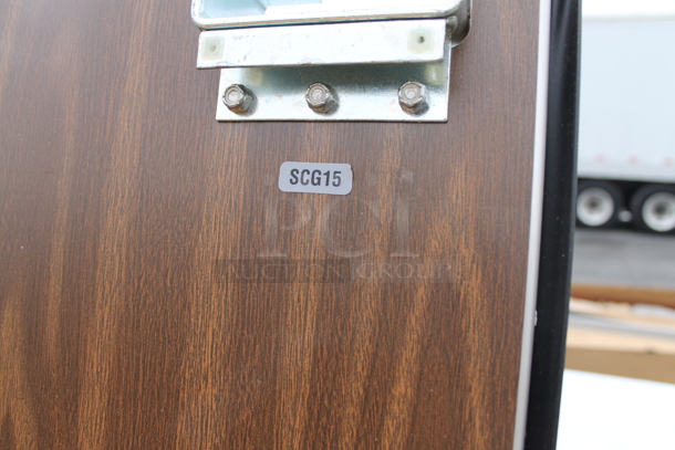 BRAND NEW SCRATCH AND DENT! Wood Pattern and Metal Swinging Kitchen Door. - Image 5 of 6