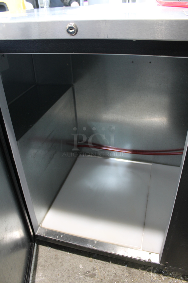 Beverage Air DD94HC-1-B Stainless Steel Commercial Direct Draw Kegerator w/ 3 Tap Beer Tower and 2 Tap Beer Tower. 115 Volts, 1 Phase. Tested and Powers On But Does Not Get Cold - Image 5 of 9