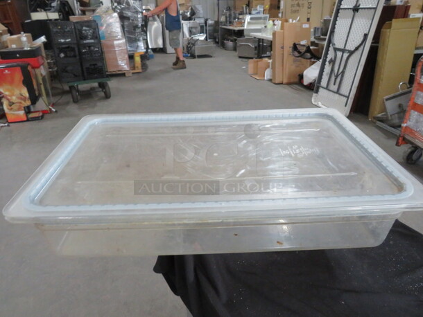 One Full Size Cambro 4 Inch Deep Food Storage Container With lid.