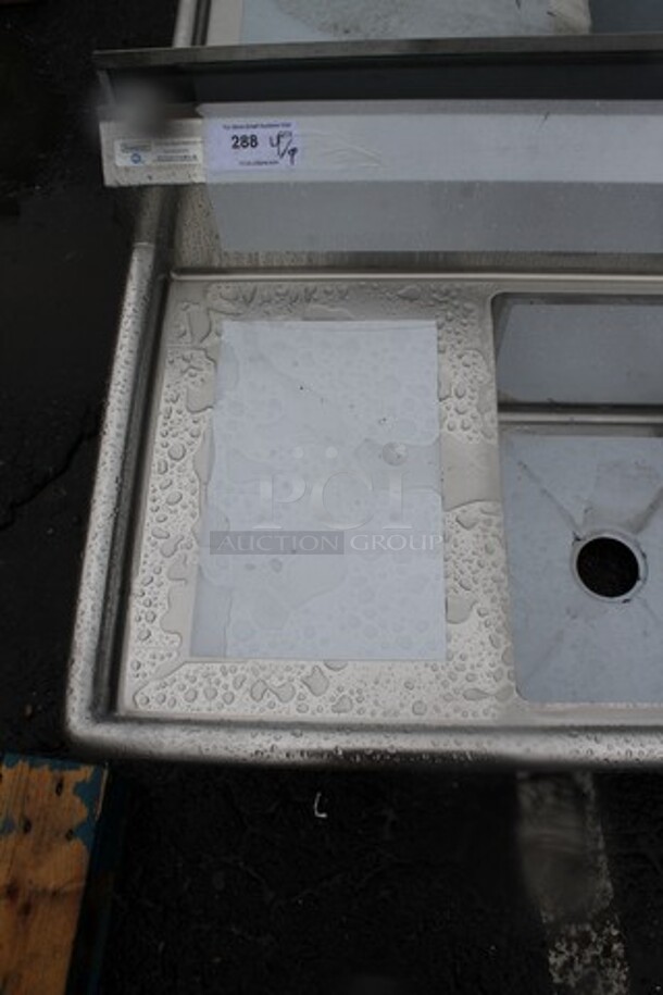 BRAND NEW SCRATCH AND DENT! Steelton 522CS31620LR Stainless Steel Commercial 3 Bay Sink w/ Dual Drain Boards. Bays 16x20. Drain Boards 16x22 - Image 5 of 8