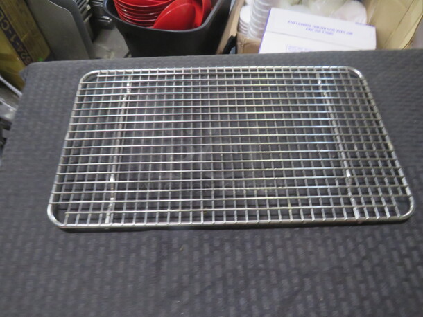 17X10 Grate. 6XBID. Looks NEW. - Image 1 of 1