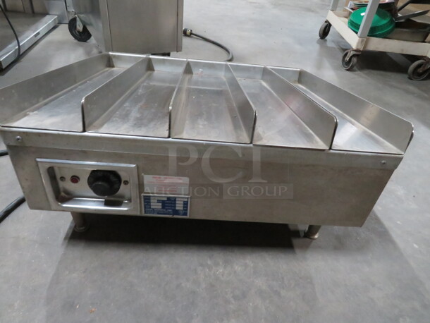One Stainless Steel Heated Sandwich Holder. #SR-25. 115 Volt. 25X25X13 - Image 2 of 3