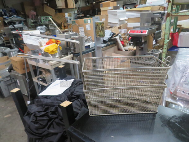 Deep Fry Basket. 2XBID - Image 1 of 2