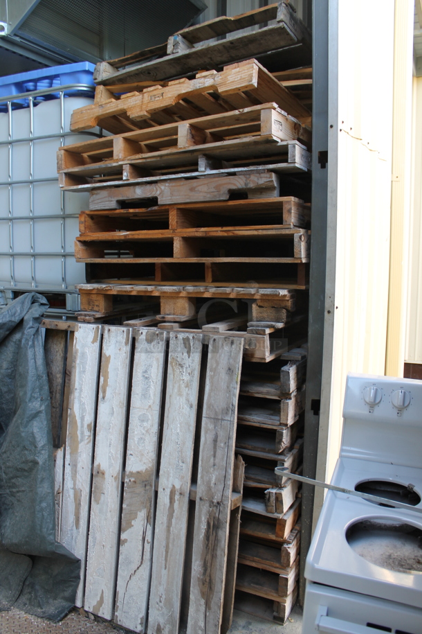 ALL ONE MONEY! Lot of 22 Wooden Pallets. BUYER MUST REMOVE.  - Image 3 of 3