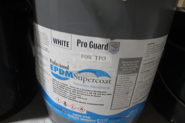 ALL ONE MONEY! PALLET LOT of Various Items Including Poly Buckets of  Pro Guard Flash Finish UV. BUYER MUST REMOVE. - Image 4 of 4