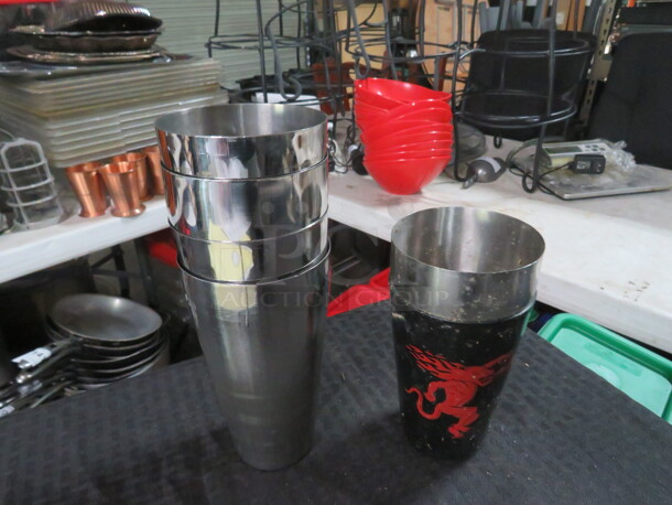 Assorted Stainless Steel Mixing Glasses. 5XBID - Image 1 of 1