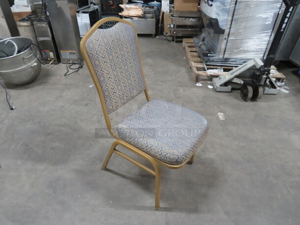 Metal Stack Chair With Cushioned Seat And Back. 5XBID - Image 3 of 3